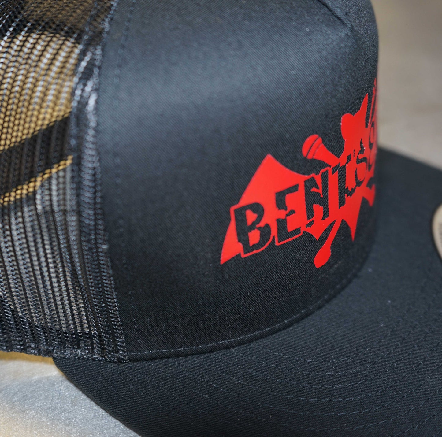 'Bat Logo'Design - (Blk/Red) - Mesh Snapback Hat